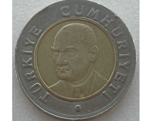 Турция 1 лира 2005 год .